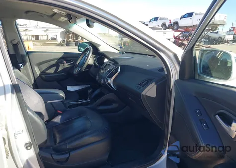 2013 Hyundai Tucson Limited z USA, uszkodzony, nr VIN KM8JU3AC4DU555613